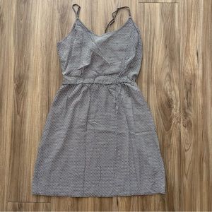 Old Navy Sleeveless Black and White Patterned Dress size MP